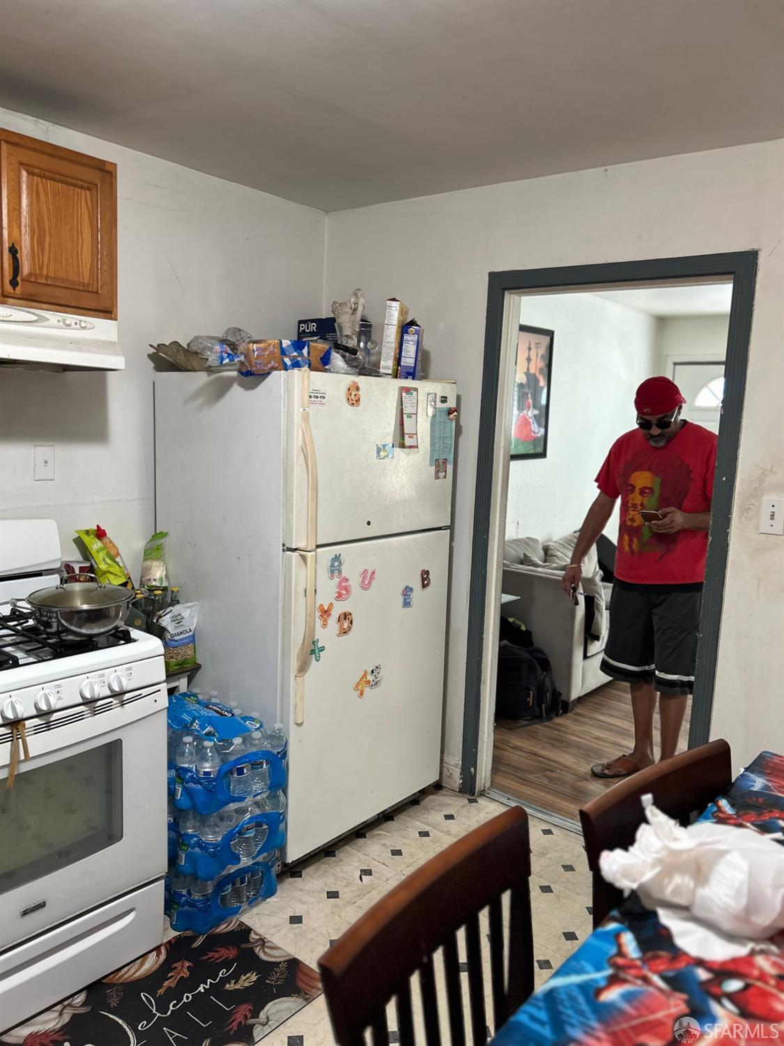 Detail Gallery Image 5 of 25 For 1024 Laurel Ave, East Palo Alto,  CA 94303 - 2 Beds | 1 Baths