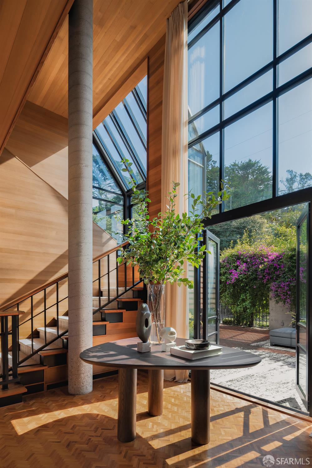 Detail Gallery Image 6 of 39 For 111 Edgehill Way, San Francisco,  CA 94127 - 8 Beds | 5/3 Baths