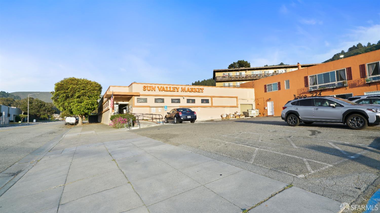 Detail Gallery Image 42 of 88 For 656 Forest Lake Dr, Pacifica,  CA 94044 - 3 Beds | 2/1 Baths