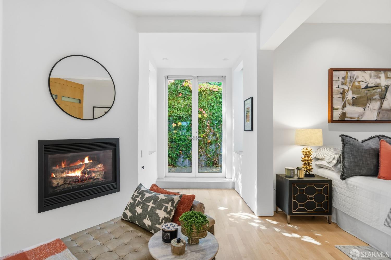 Detail Gallery Image 22 of 39 For 1031 Dolores St, San Francisco,  CA 94110 - 1 Beds | 1/1 Baths