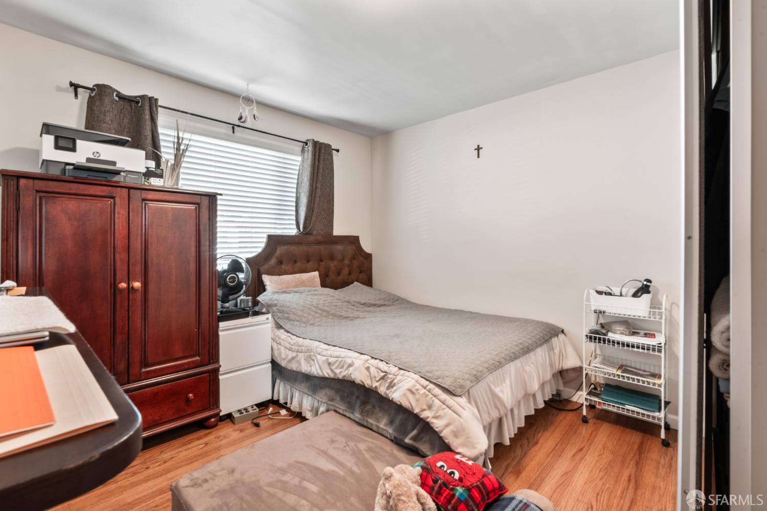 Detail Gallery Image 21 of 88 For 656 Forest Lake Dr, Pacifica,  CA 94044 - 3 Beds | 2/1 Baths