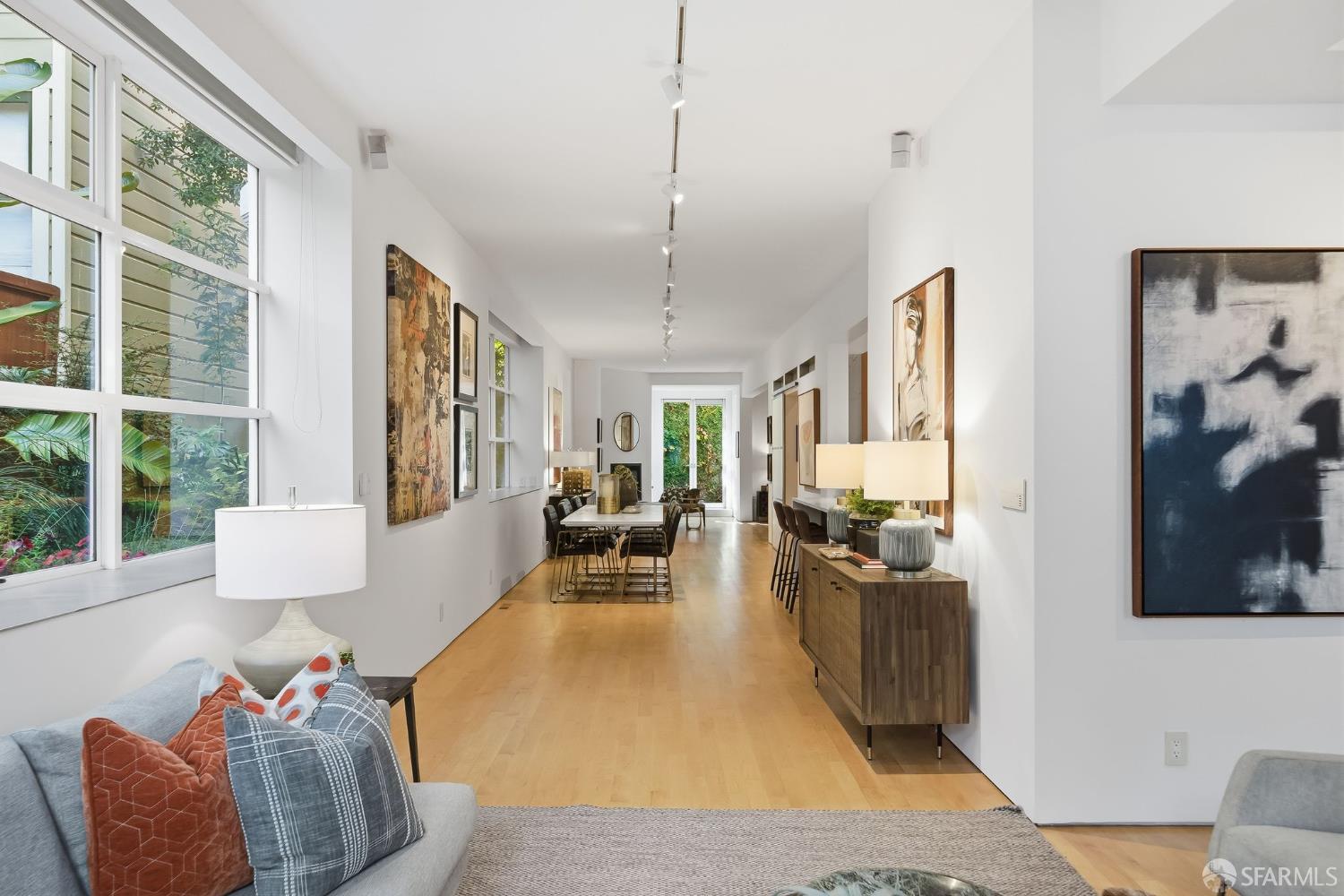 Detail Gallery Image 10 of 39 For 1031 Dolores St, San Francisco,  CA 94110 - 1 Beds | 1/1 Baths