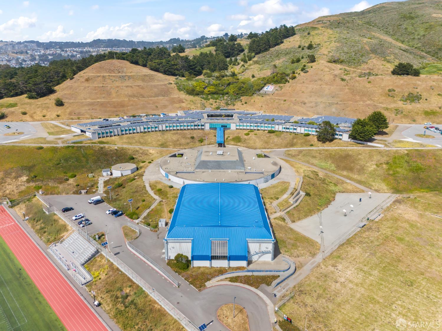 Detail Gallery Image 68 of 88 For 656 Forest Lake Dr, Pacifica,  CA 94044 - 3 Beds | 2/1 Baths