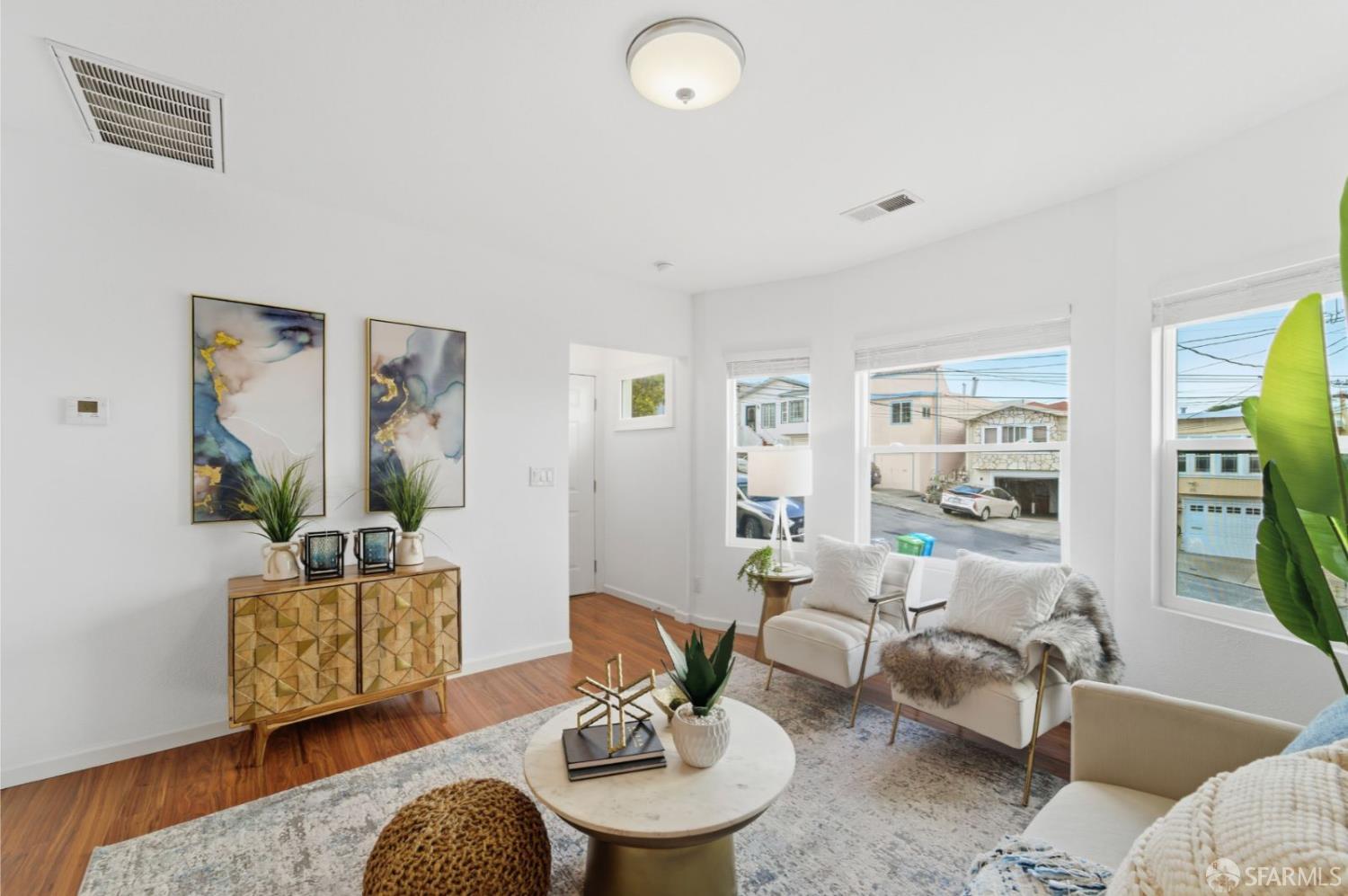 Detail Gallery Image 7 of 34 For 34 Brighton Ave, San Francisco,  CA 94112 - 3 Beds | 2 Baths