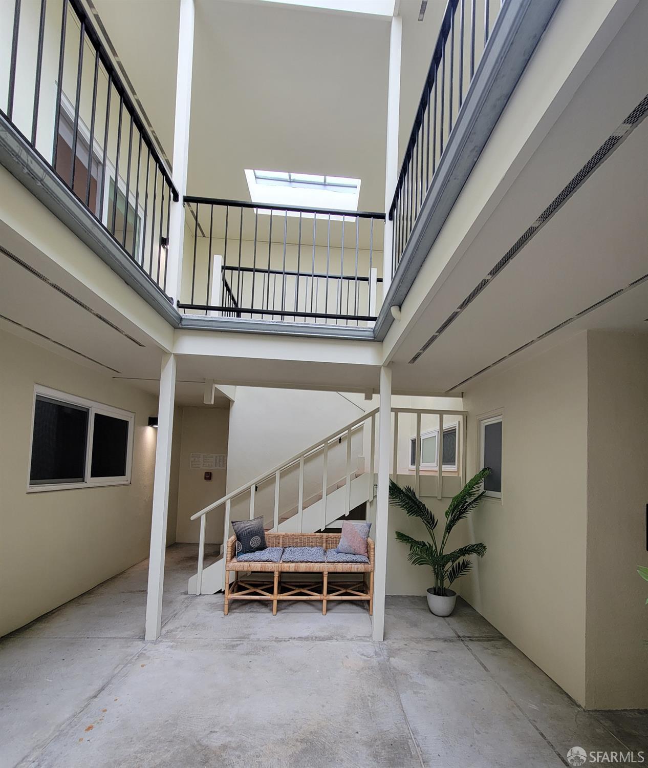 Detail Gallery Image 19 of 26 For 1635 10th Ave #5,  San Francisco,  CA 94122 - 1 Beds | 1 Baths