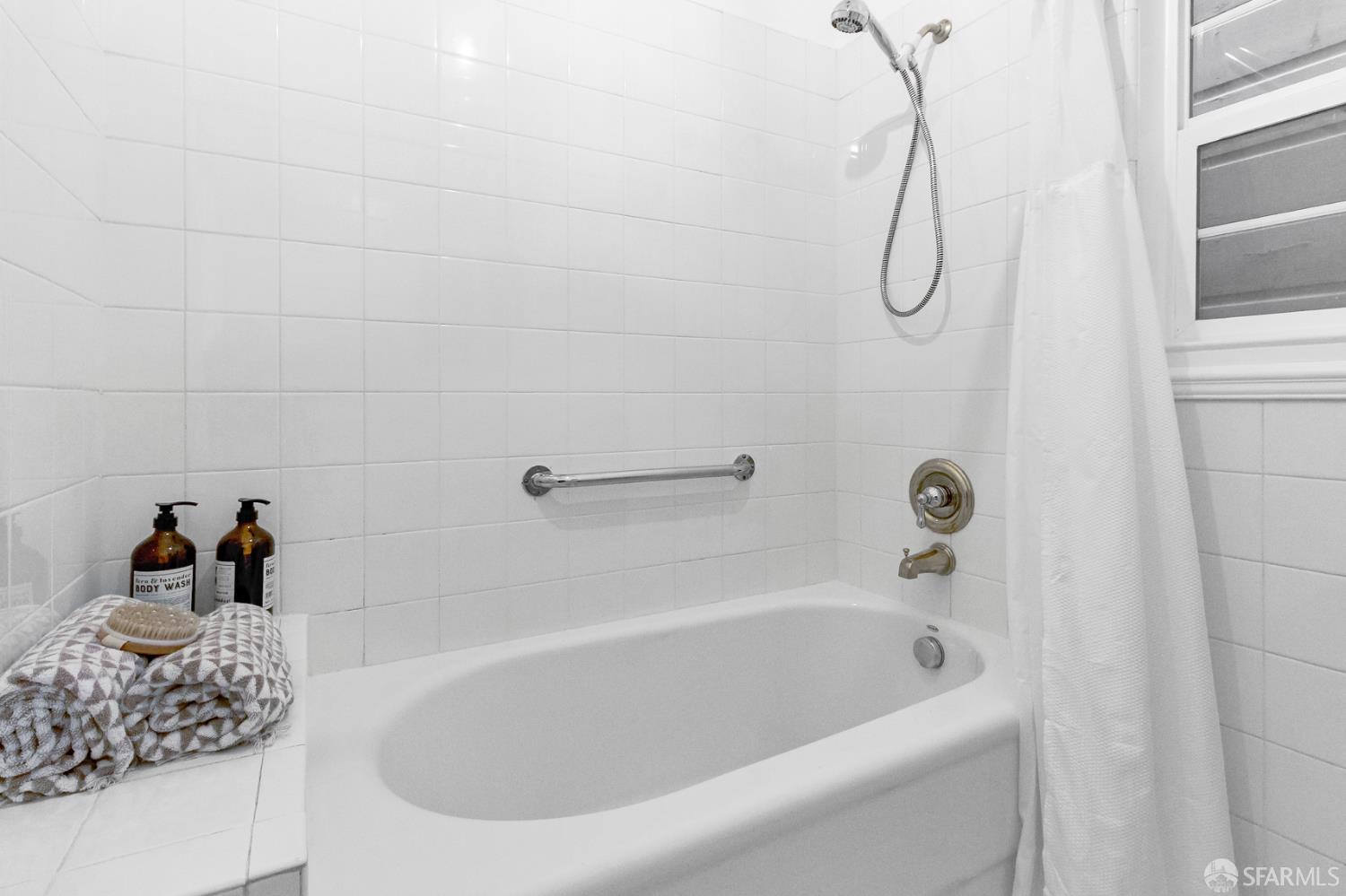 Photo #20: 425082600 Listing: Photo #20
