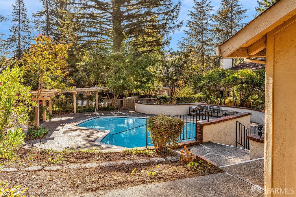 Detail Gallery Image 56 of 57 For 170 Sand Hill Cir, Menlo Park,  CA 94025 - 3 Beds | 2 Baths