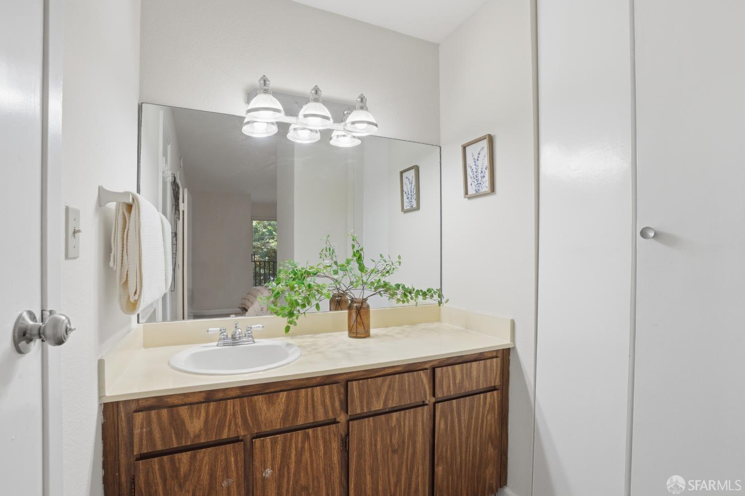 Detail Gallery Image 21 of 40 For 391 Mandarin Dr #208,  Daly City,  CA 94015 - 2 Beds | 1/1 Baths