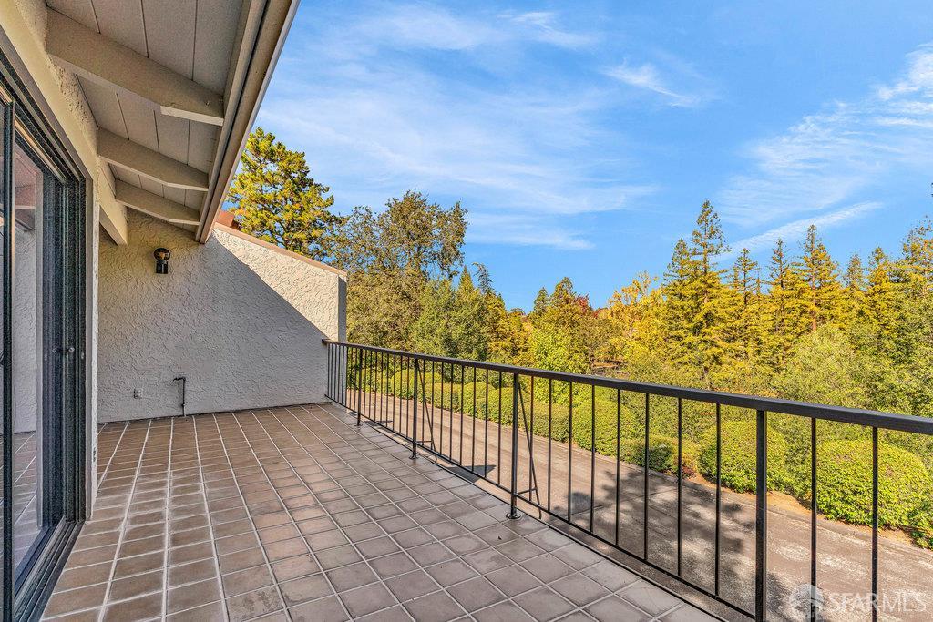 Detail Gallery Image 15 of 57 For 170 Sand Hill Cir, Menlo Park,  CA 94025 - 3 Beds | 2 Baths
