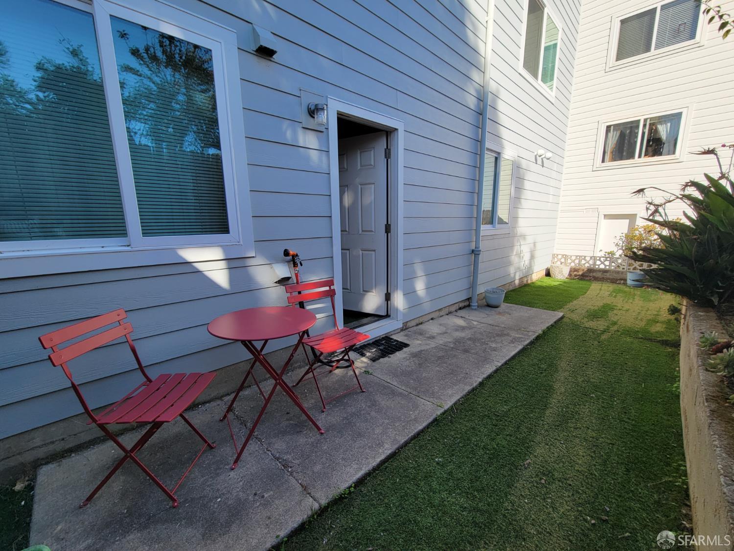 Detail Gallery Image 30 of 30 For 2019 Lawton St, San Francisco,  CA 94122 - 2 Beds | 2 Baths