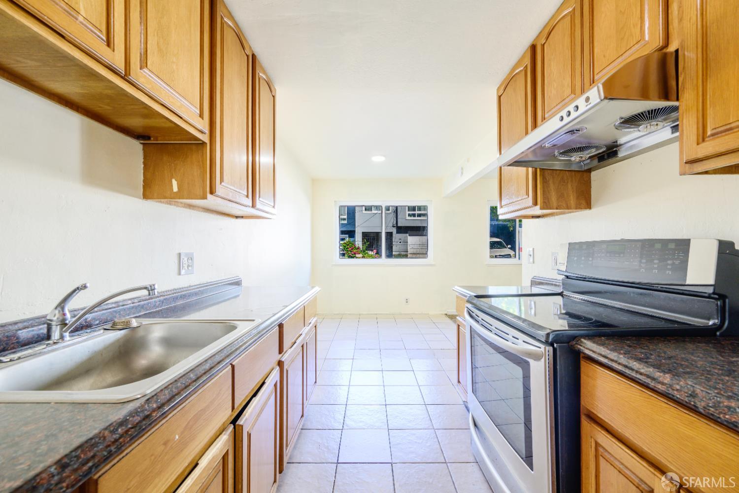 Detail Gallery Image 9 of 35 For 54 Garibaldi St, Daly City,  CA 94014 - 4 Beds | 2 Baths