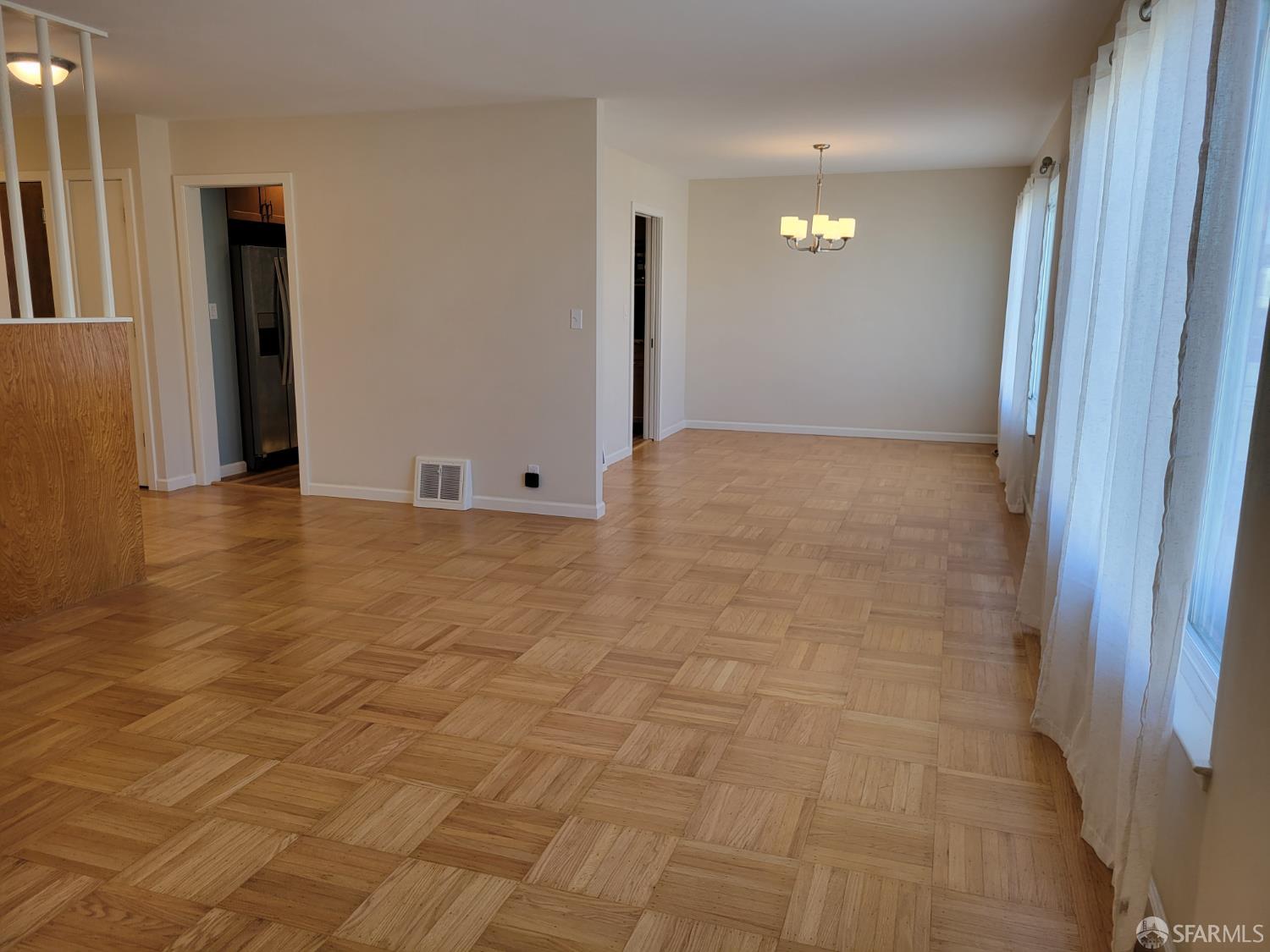 Detail Gallery Image 9 of 30 For 2019 Lawton St, San Francisco,  CA 94122 - 2 Beds | 2 Baths