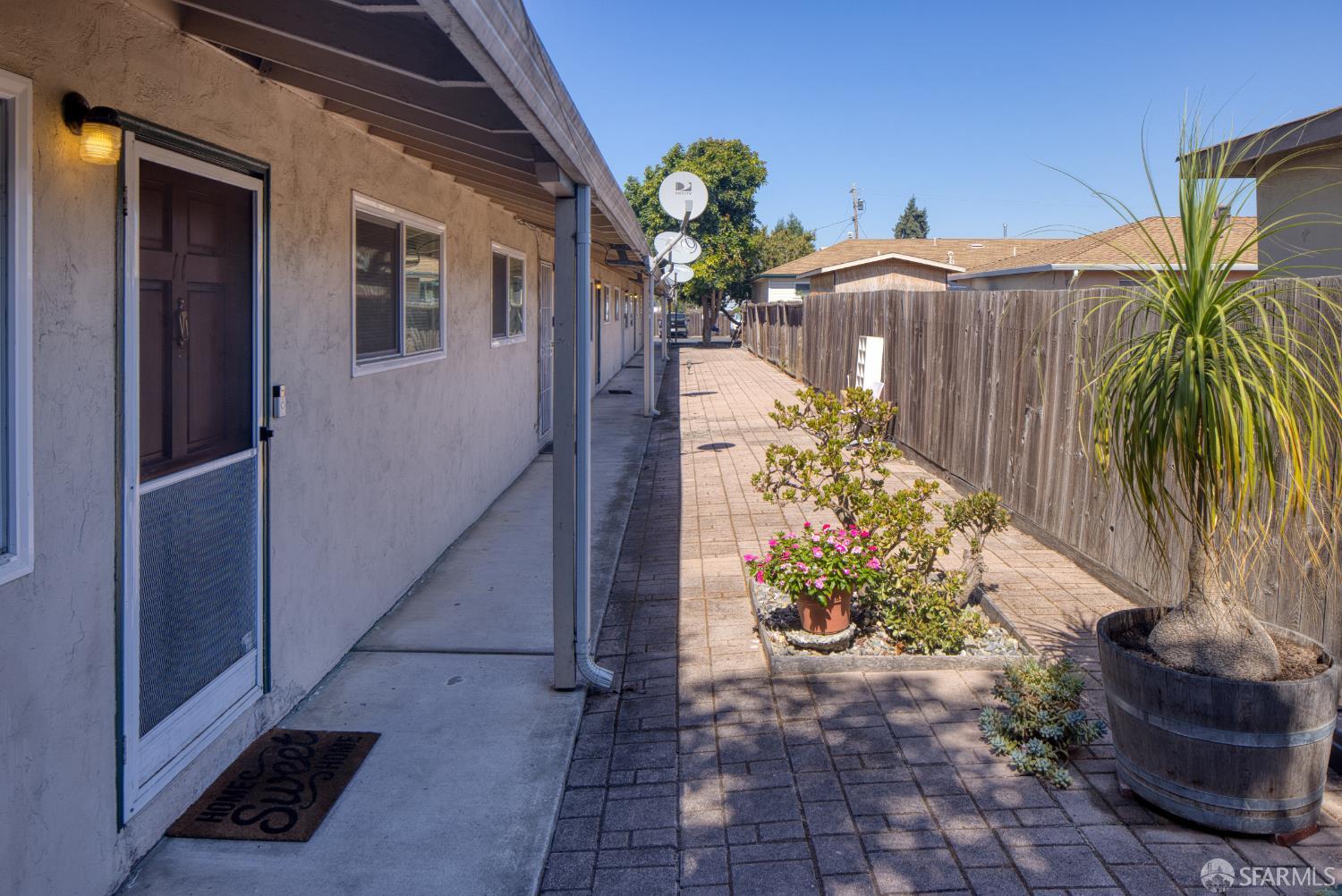 Detail Gallery Image 16 of 41 For 24039 Park St, Hayward,  CA 94541 - – Beds | – Baths