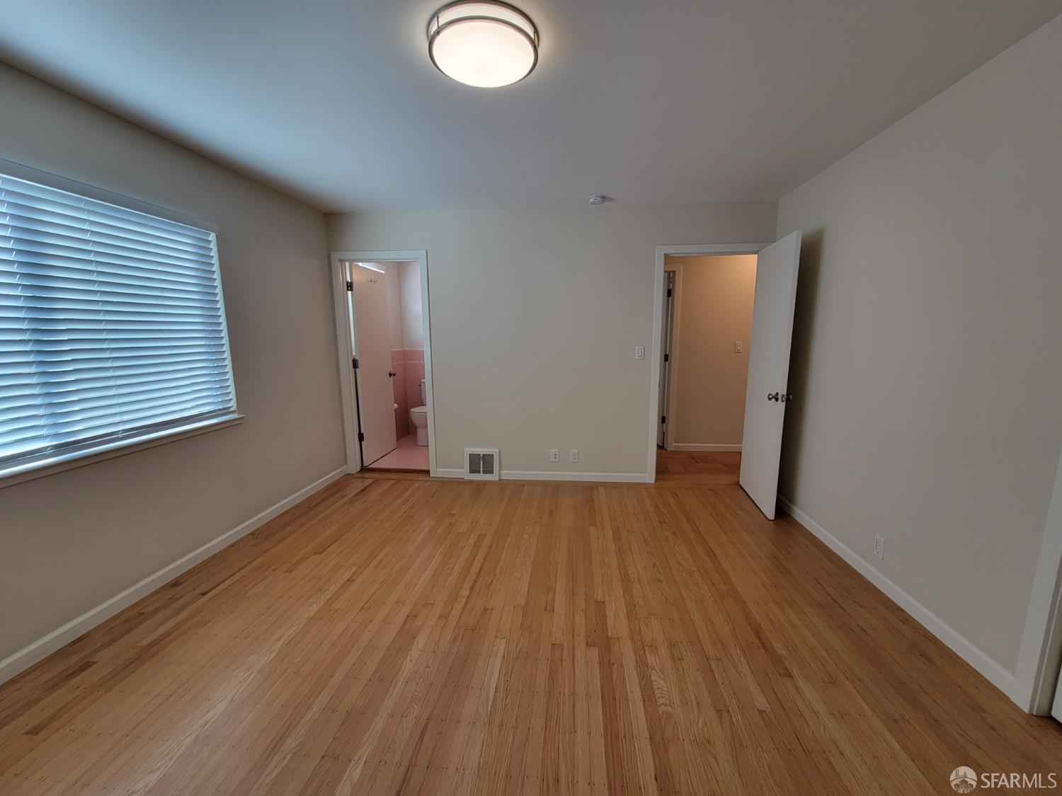 Detail Gallery Image 22 of 30 For 2019 Lawton St, San Francisco,  CA 94122 - 2 Beds | 2 Baths