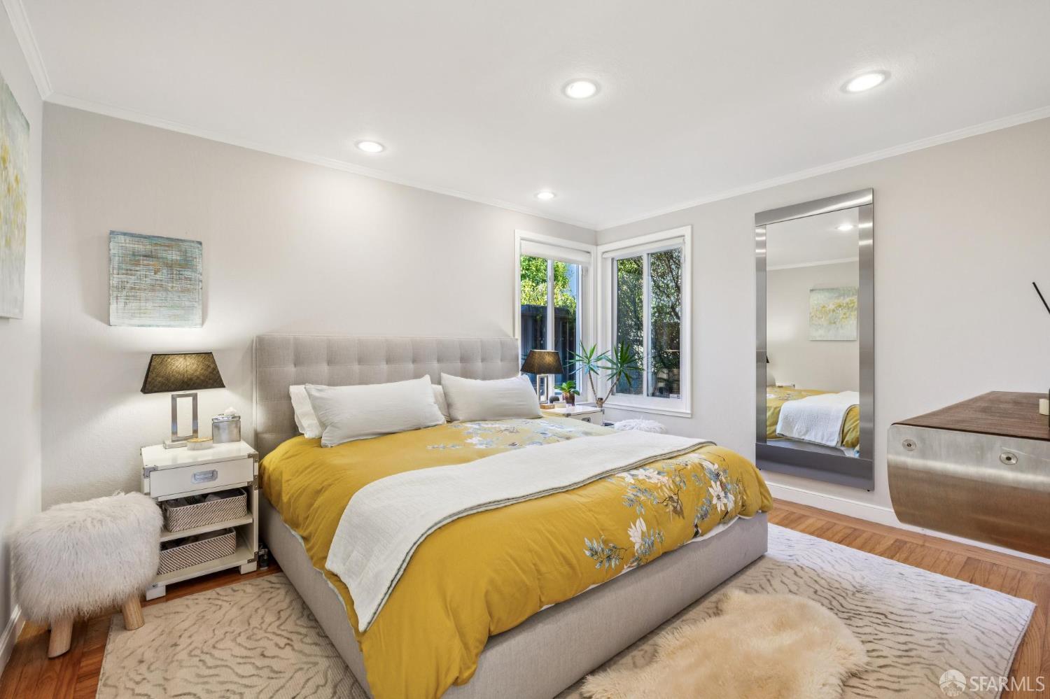 Detail Gallery Image 7 of 14 For 950 Darien Way, San Francisco,  CA 94127 - 3 Beds | 1 Baths