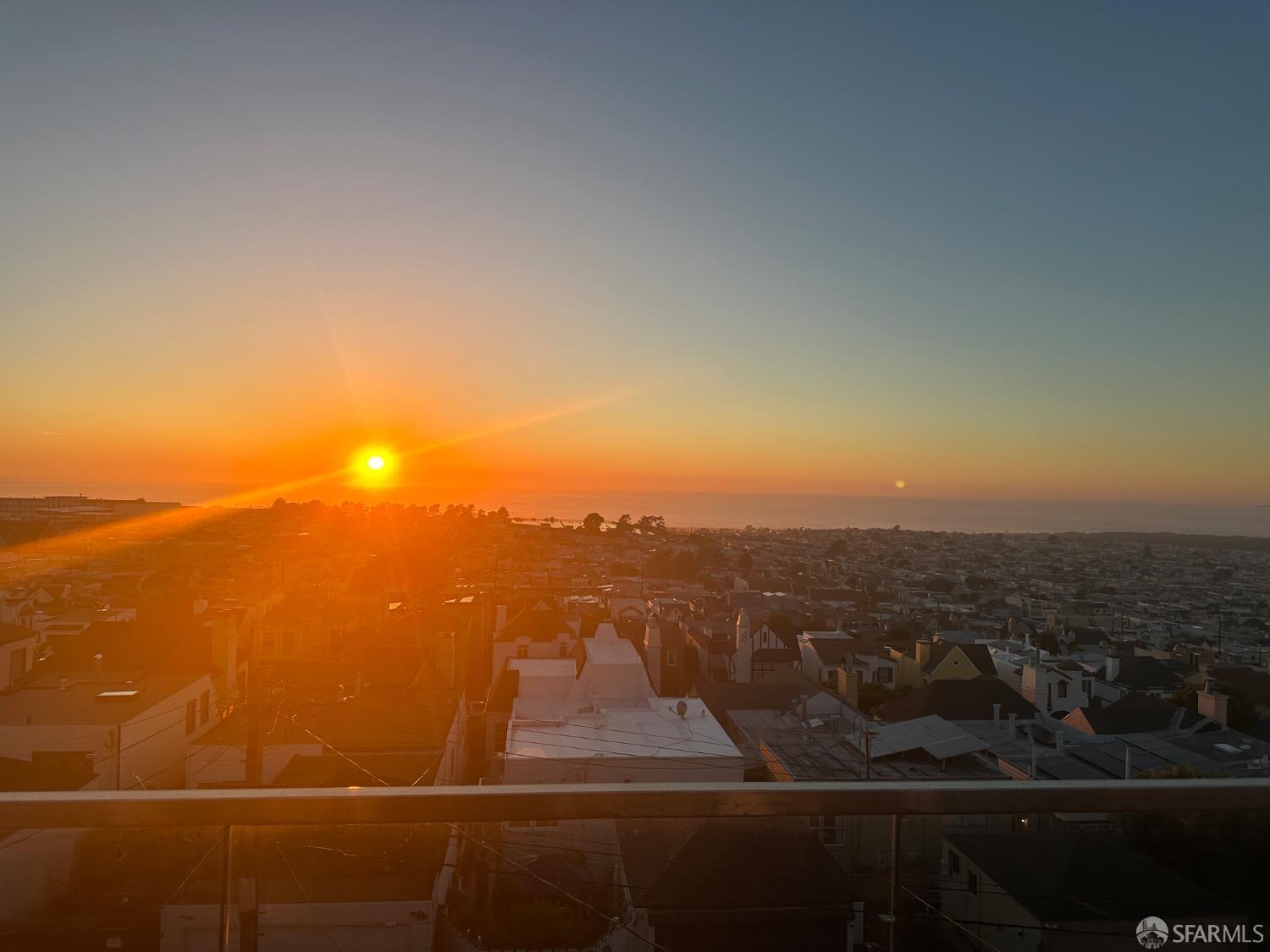 Detail Gallery Image 6 of 97 For 1983 15th Ave, San Francisco,  CA 94116 - 5 Beds | 4/1 Baths