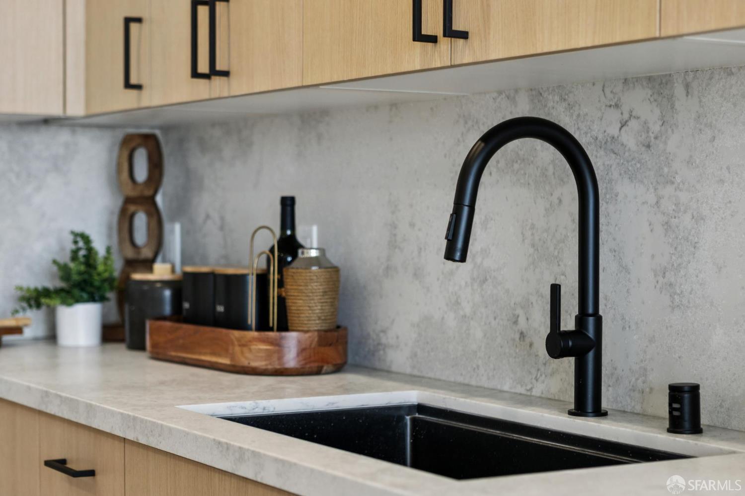 Detail Gallery Image 10 of 14 For 880 26th Ave, San Francisco,  CA 94121 - – Beds | – Baths