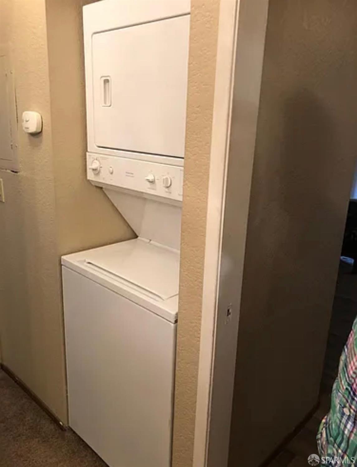 Detail Gallery Image 6 of 8 For 1400 Carpentier St #205,  San Leandro,  CA 94577 - 1 Beds | 1 Baths