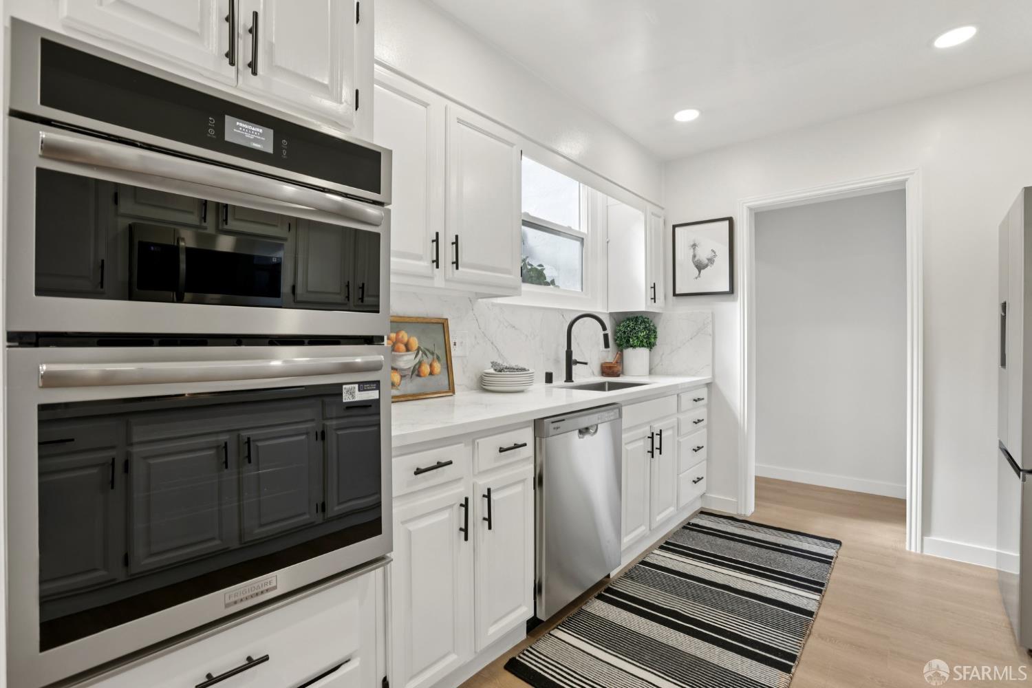 Detail Gallery Image 9 of 30 For 45 Scotia Ave, San Francisco,  CA 94124 - 3 Beds | 2 Baths