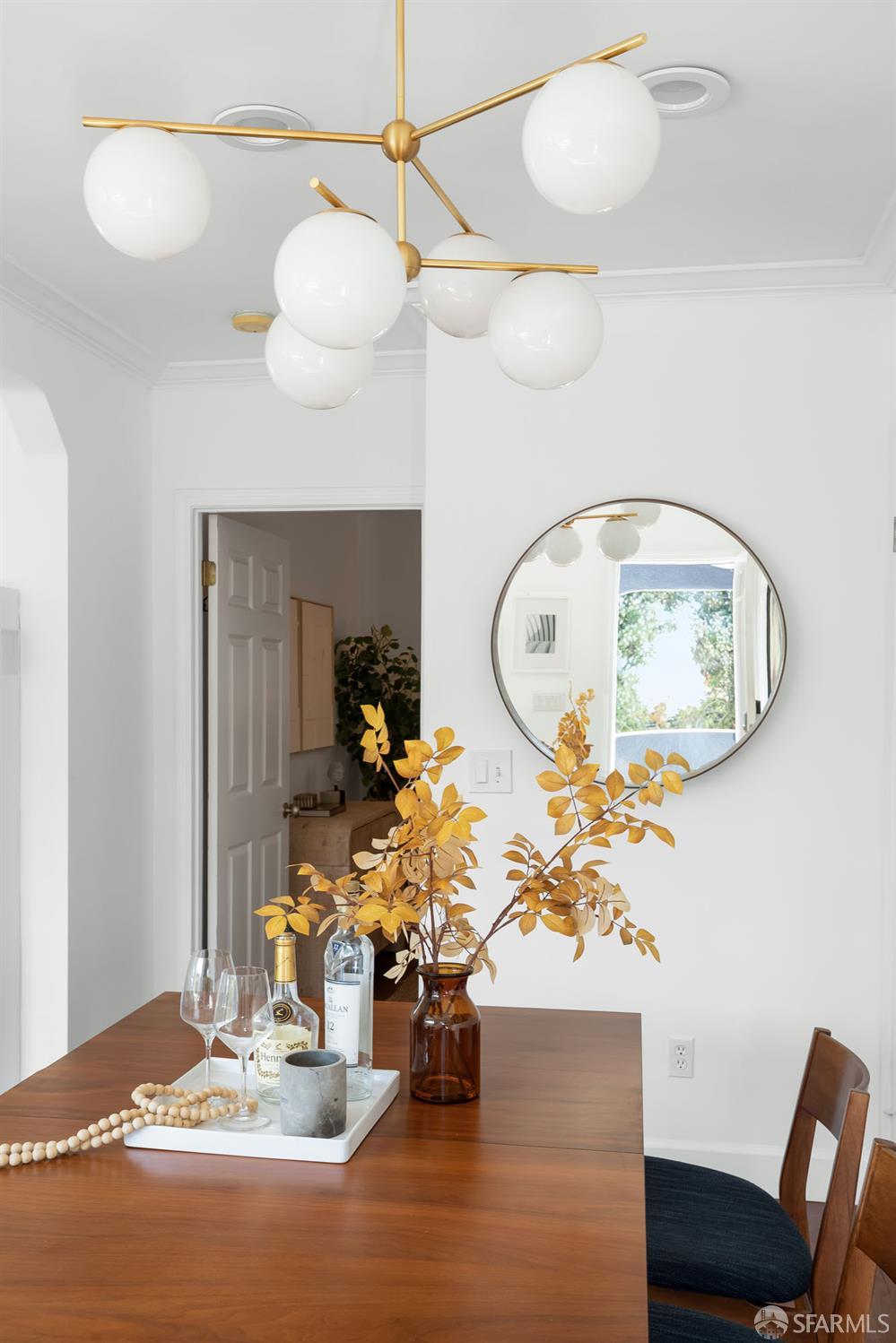 Detail Gallery Image 5 of 23 For 8 Fountain St, San Francisco,  CA 94114 - 2 Beds | 1 Baths