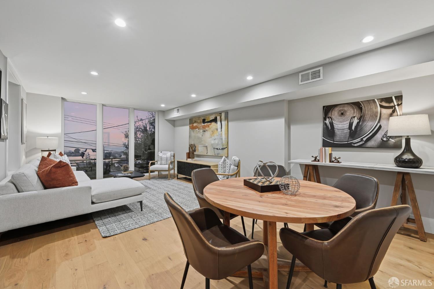 Detail Gallery Image 78 of 97 For 1983 15th Ave, San Francisco,  CA 94116 - 5 Beds | 4/1 Baths