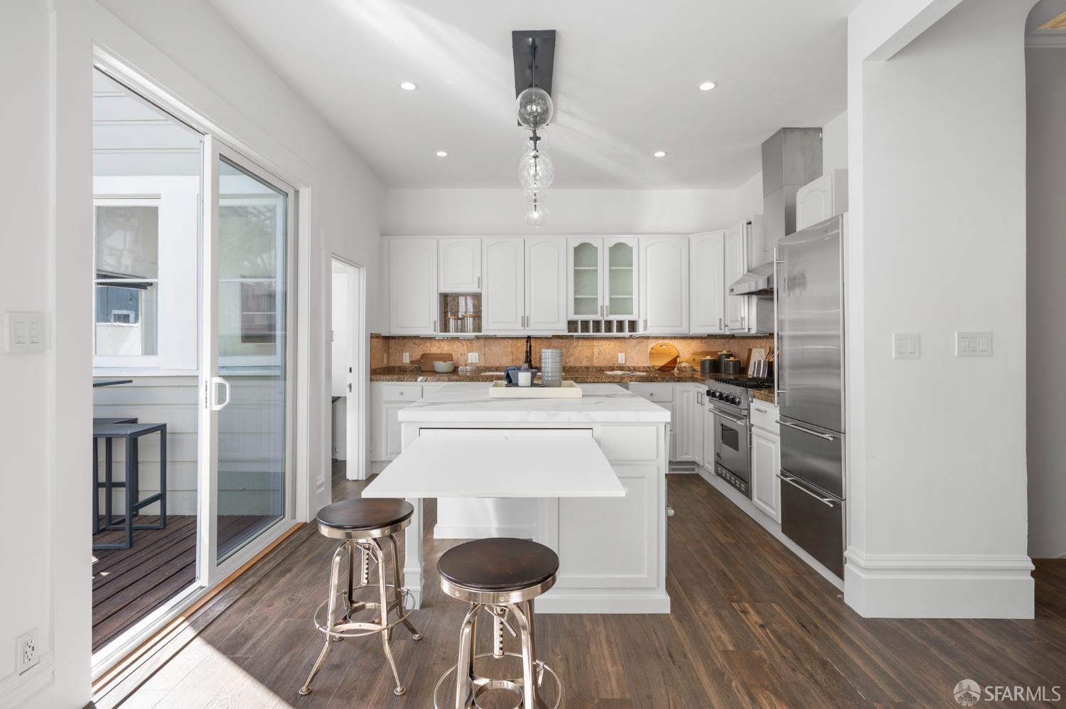 Detail Gallery Image 11 of 45 For 115 Magnolia St, San Francisco,  CA 94123 - 3 Beds | 2 Baths