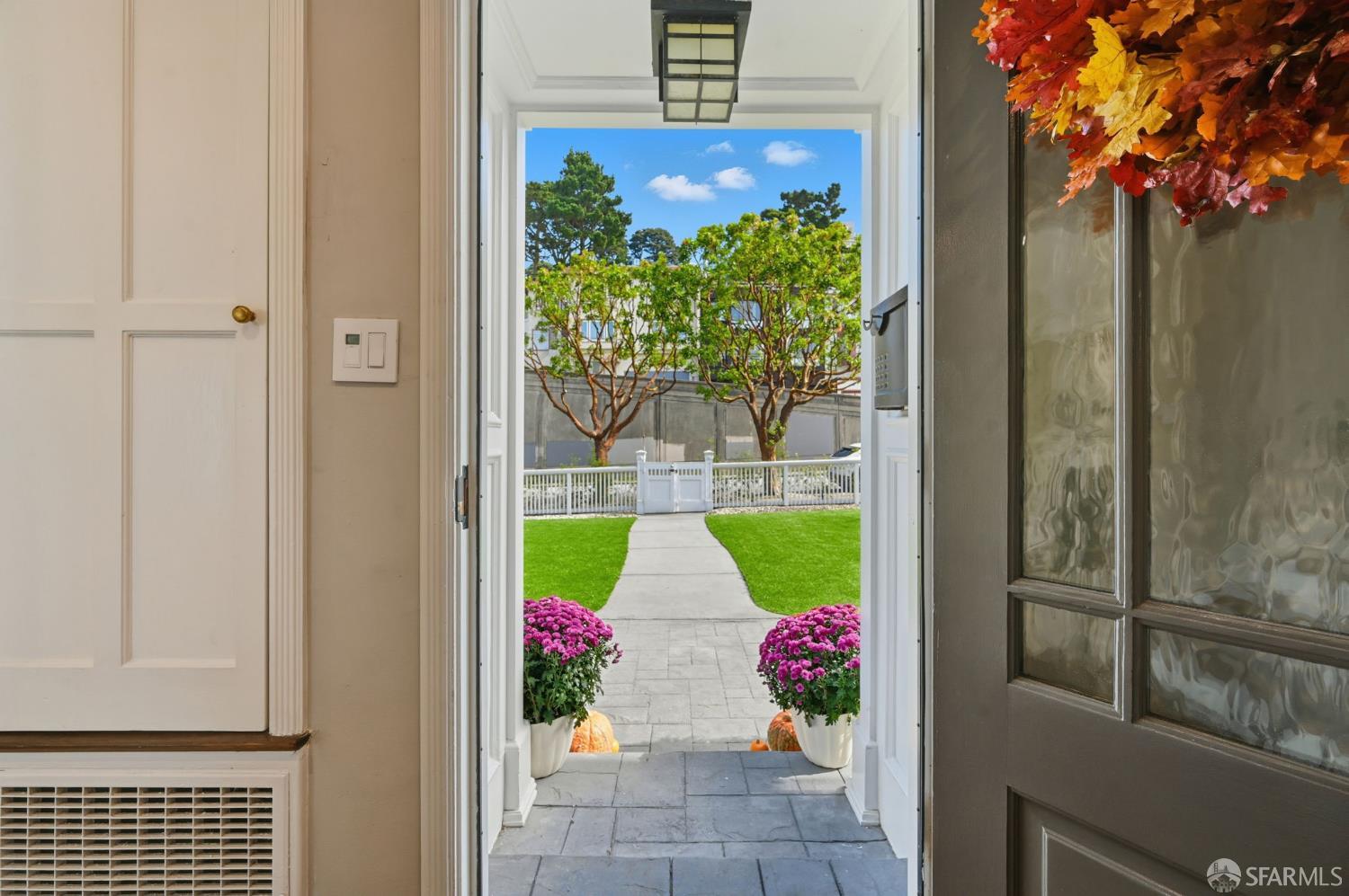 Detail Gallery Image 15 of 97 For 1983 15th Ave, San Francisco,  CA 94116 - 5 Beds | 4/1 Baths