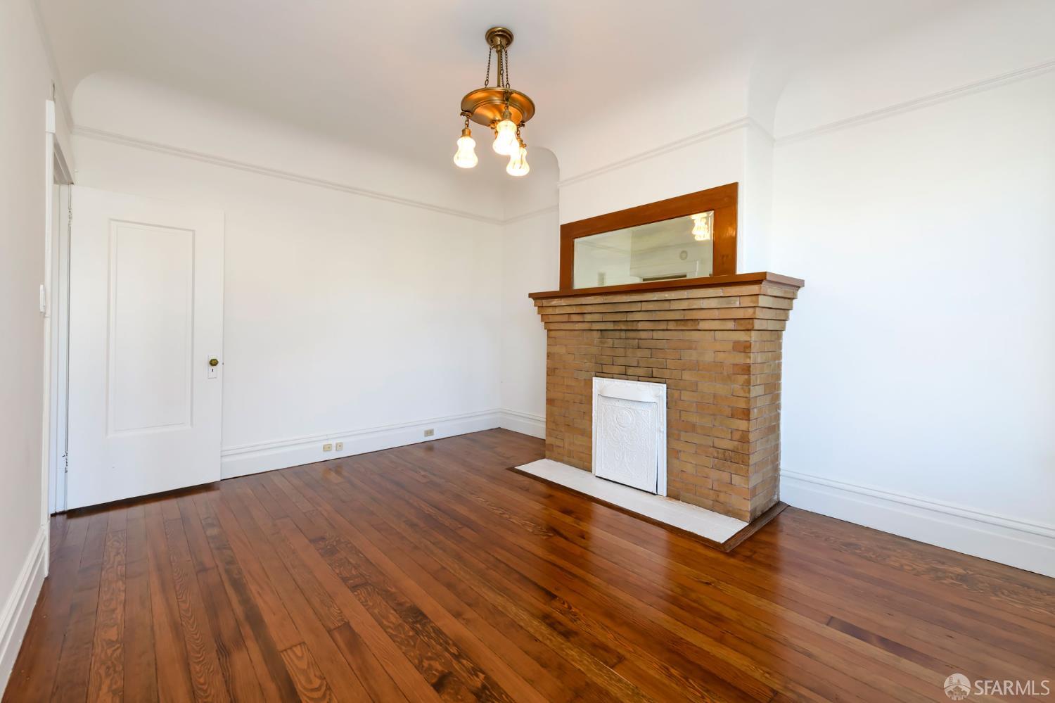 Detail Gallery Image 9 of 36 For 317 Douglass St, San Francisco,  CA 94114 - 3 Beds | 1 Baths