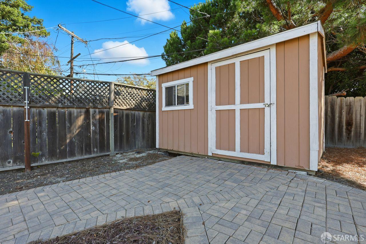 Detail Gallery Image 31 of 40 For 720 Birch Ave, San Mateo,  CA 94402 - 3 Beds | 2/1 Baths