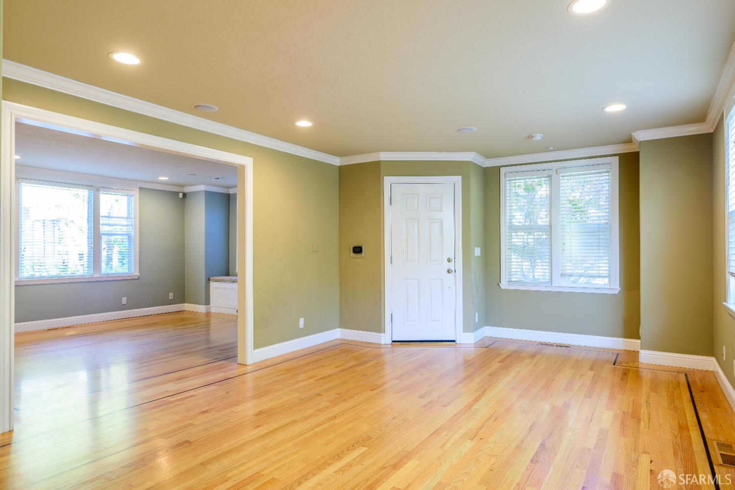 Detail Gallery Image 4 of 80 For 647 N 2nd St, San Jose,  CA 95112 - 4 Beds | 4 Baths