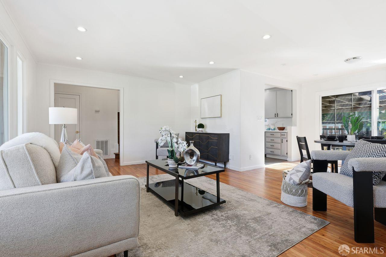 Detail Gallery Image 8 of 40 For 720 Birch Ave, San Mateo,  CA 94402 - 3 Beds | 2/1 Baths