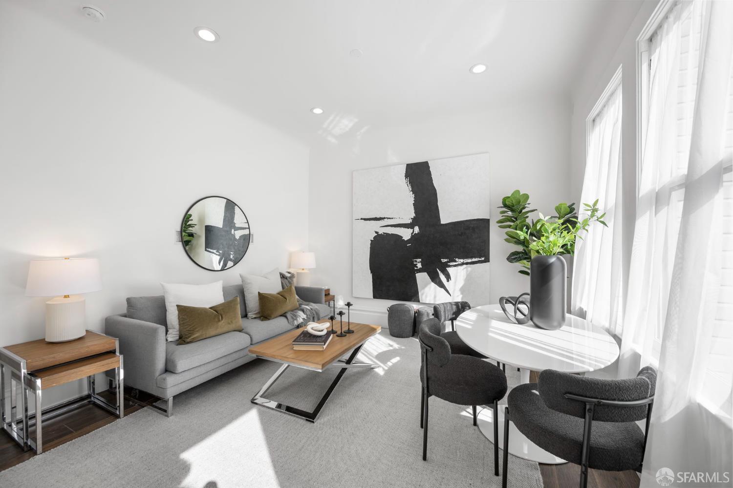 Detail Gallery Image 4 of 45 For 115 Magnolia St, San Francisco,  CA 94123 - 3 Beds | 2 Baths