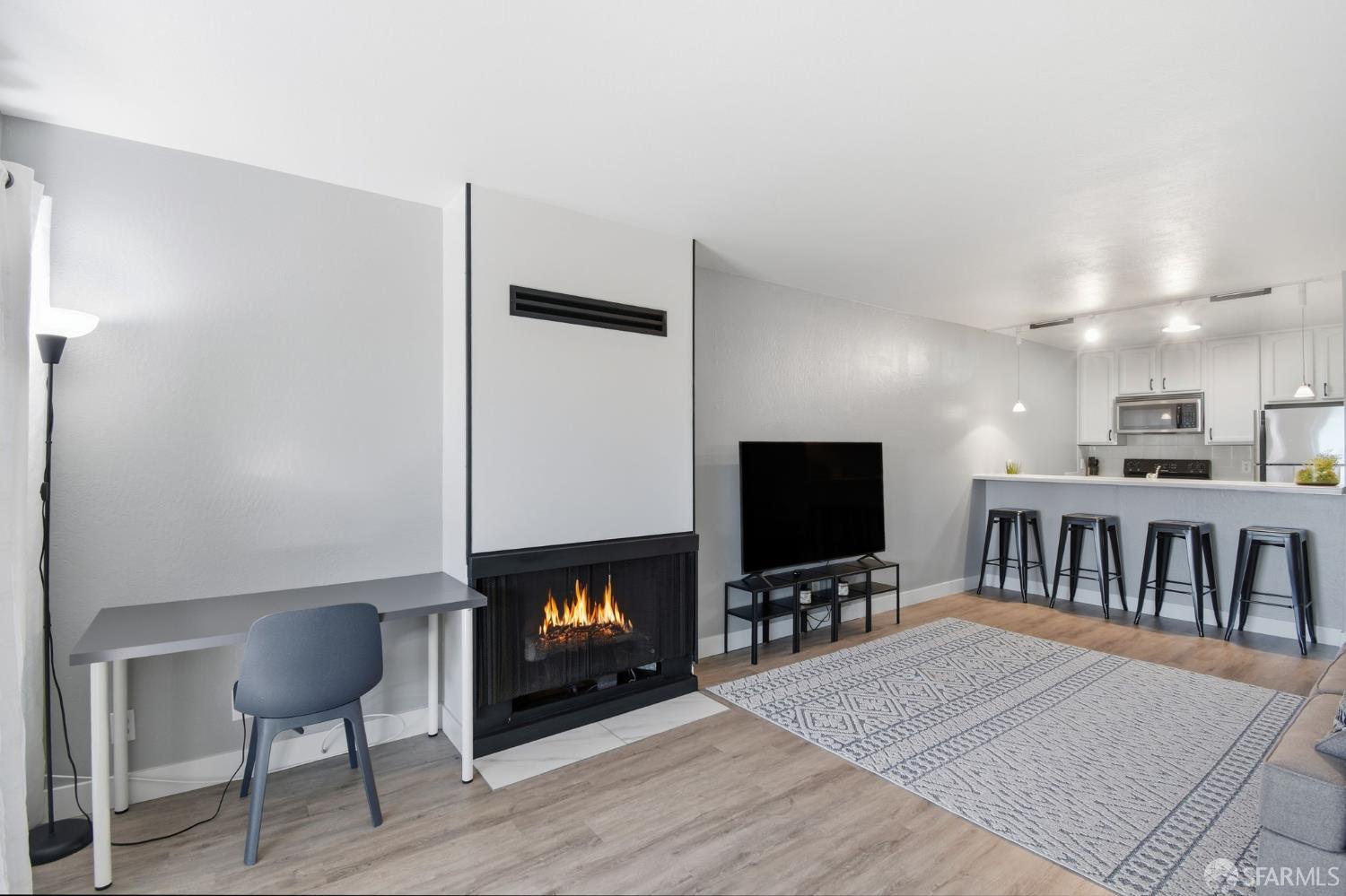 Detail Gallery Image 9 of 29 For 626 Mariners Island Blvd #205,  San Mateo,  CA 94404 - 1 Beds | 1 Baths