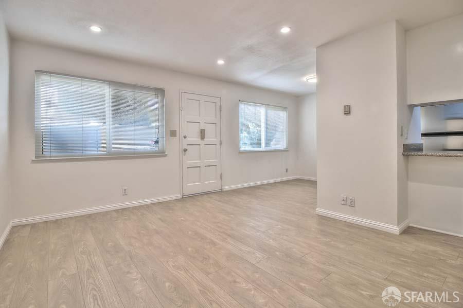 Detail Gallery Image 5 of 22 For 46728 Crawford St #3,  Fremont,  CA 94539 - 1 Beds | 1 Baths