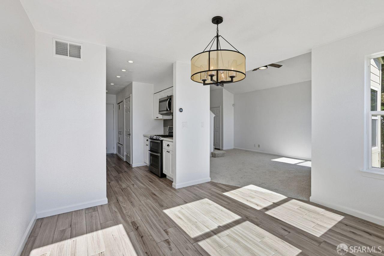 Detail Gallery Image 14 of 46 For 59 Kiska Rd, San Francisco,  CA 94124 - 2 Beds | 1/1 Baths