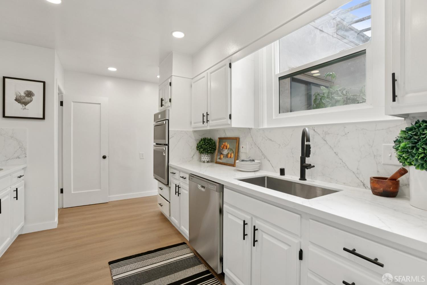 Detail Gallery Image 11 of 30 For 45 Scotia Ave, San Francisco,  CA 94124 - 3 Beds | 2 Baths