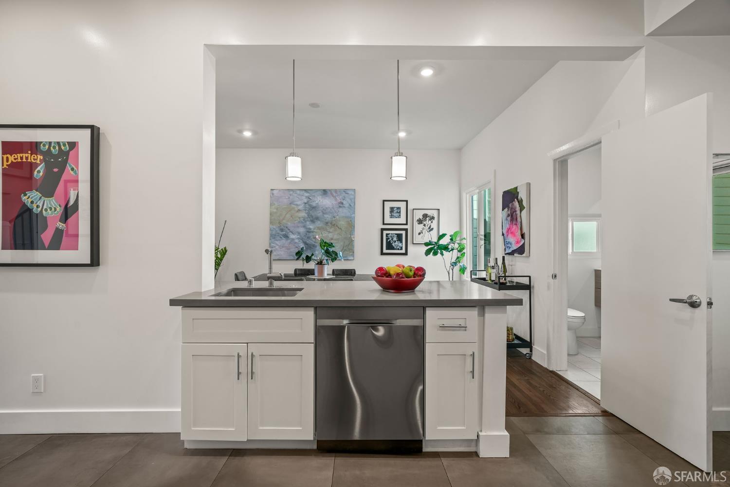 Detail Gallery Image 17 of 64 For 507 Potrero Ave, San Francisco,  CA 94110 - 3 Beds | 2 Baths