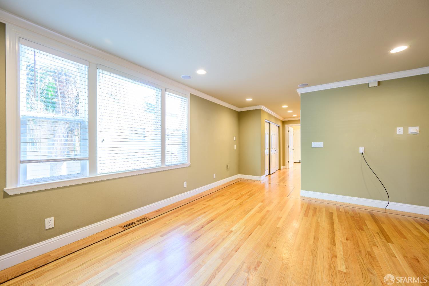 Detail Gallery Image 5 of 80 For 647 N 2nd St, San Jose,  CA 95112 - 4 Beds | 4 Baths