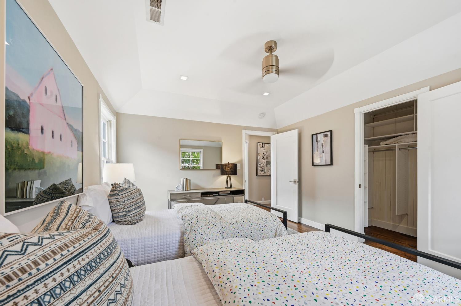 Detail Gallery Image 46 of 97 For 1983 15th Ave, San Francisco,  CA 94116 - 5 Beds | 4/1 Baths