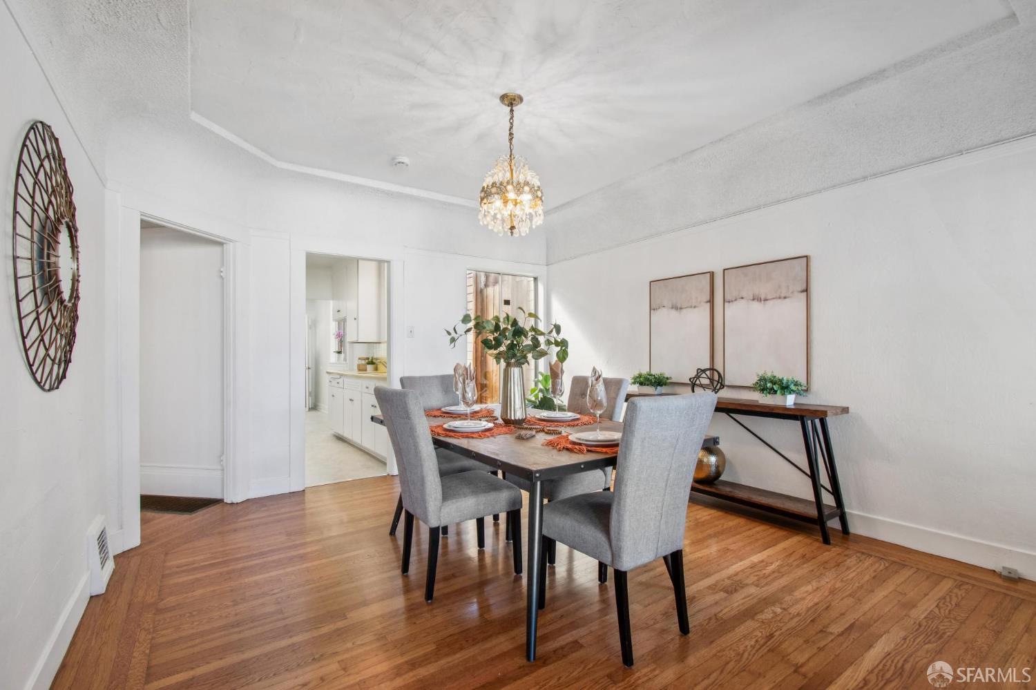 Detail Gallery Image 14 of 34 For 24 Rolph St, San Francisco,  CA 94112 - 2 Beds | 2 Baths