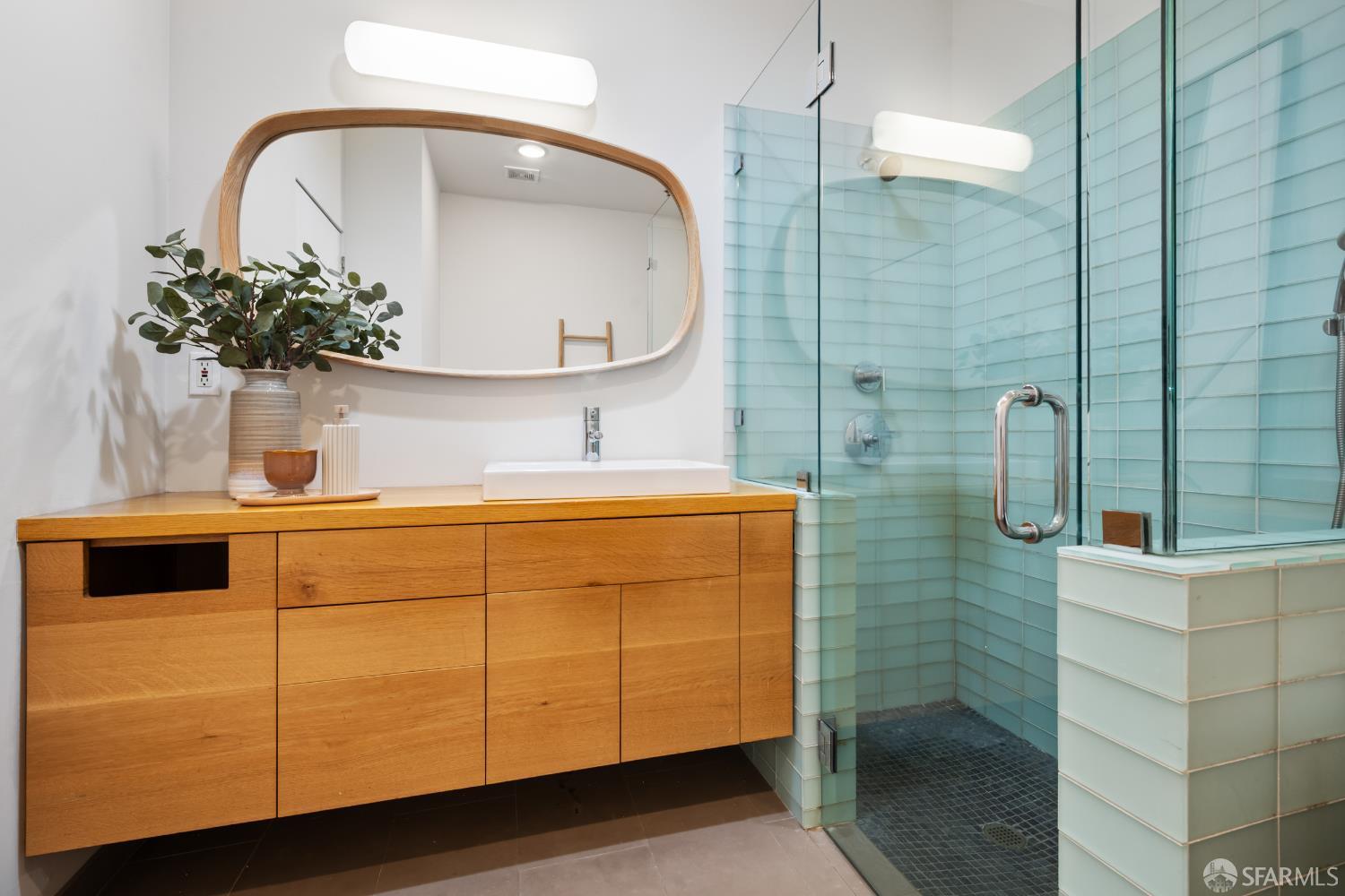 Detail Gallery Image 14 of 24 For 1018 4th Ave #120,  Oakland,  CA 94606 - 0 Beds | 1 Baths