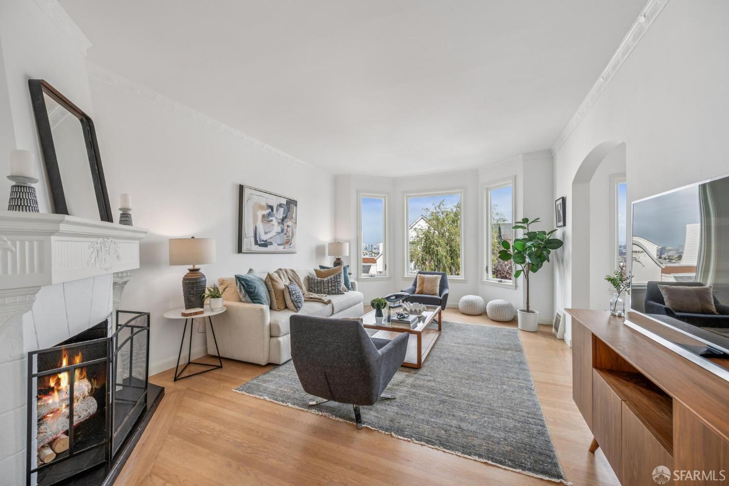 Detail Gallery Image 5 of 74 For 176 Laidley St, San Francisco,  CA 94131 - 2 Beds | 1/1 Baths