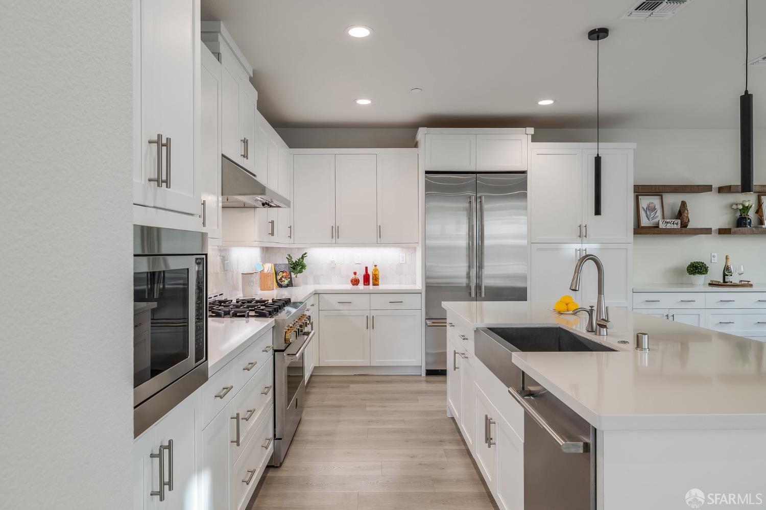 Detail Gallery Image 13 of 63 For 106 Miraluna Way, San Bruno,  CA 94066 - 4 Beds | 3 Baths