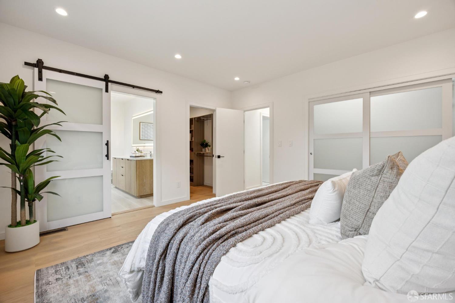 Detail Gallery Image 25 of 62 For 270 Claremont Blvd, San Francisco,  CA 94127 - 4 Beds | 4 Baths