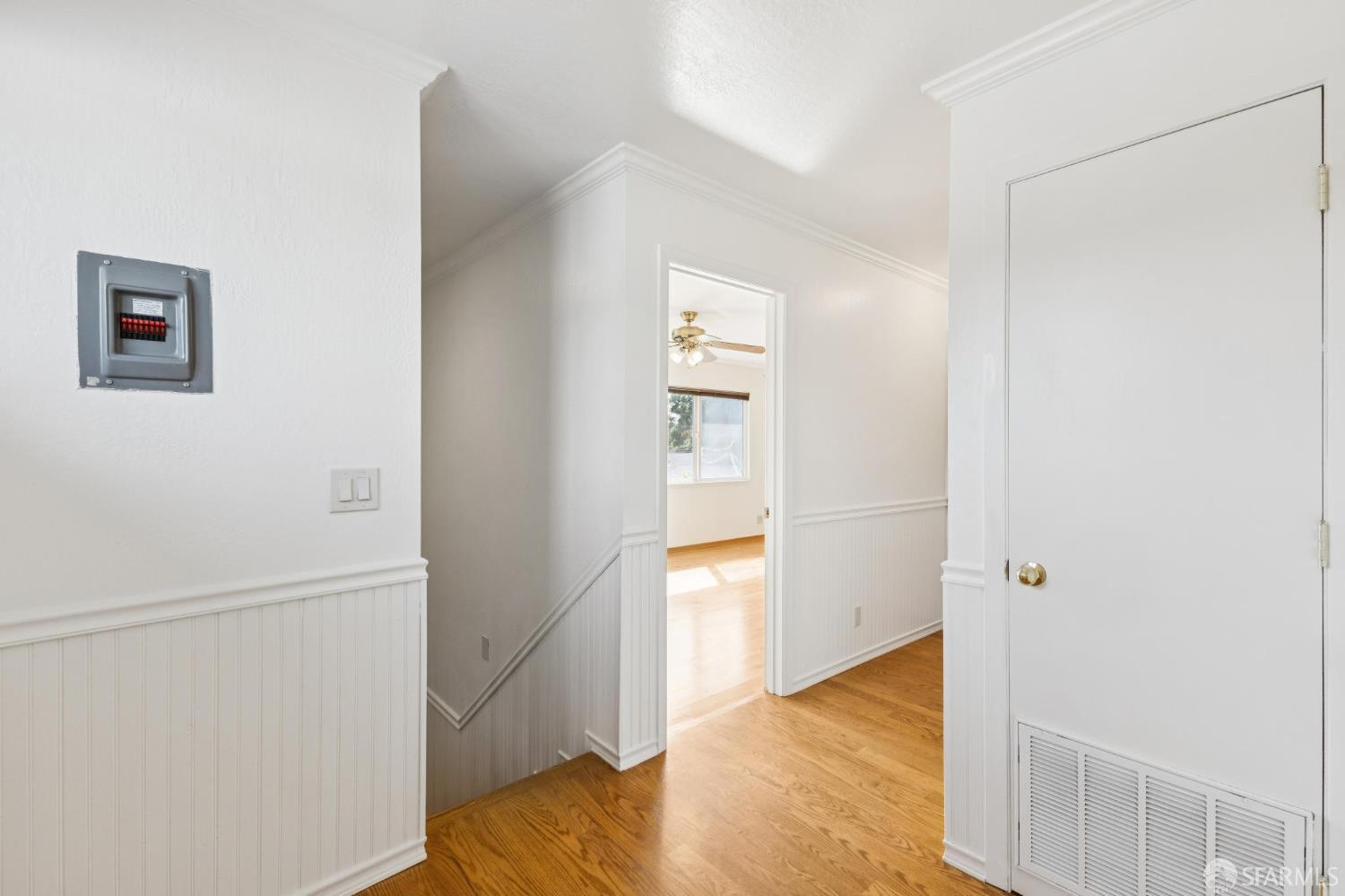 Detail Gallery Image 50 of 86 For 2 Beaumont Ct, Lafayette,  CA 94549 - 6 Beds | 3/1 Baths