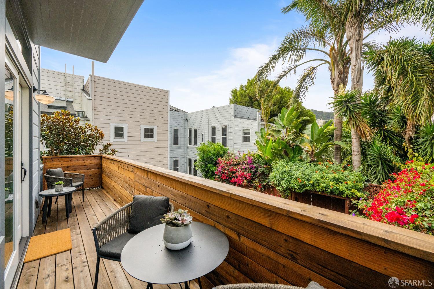 Detail Gallery Image 46 of 59 For 309 Steiner St #D,  San Francisco,  CA 94117 - 3 Beds | 1/1 Baths