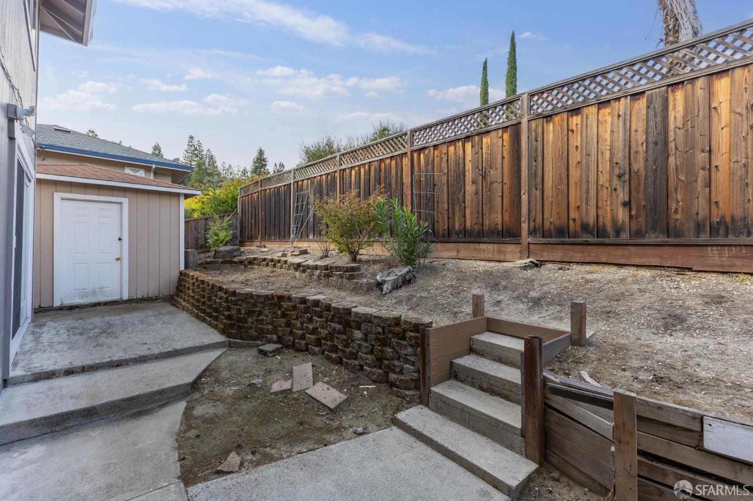 Detail Gallery Image 66 of 86 For 2 Beaumont Ct, Lafayette,  CA 94549 - 6 Beds | 3/1 Baths