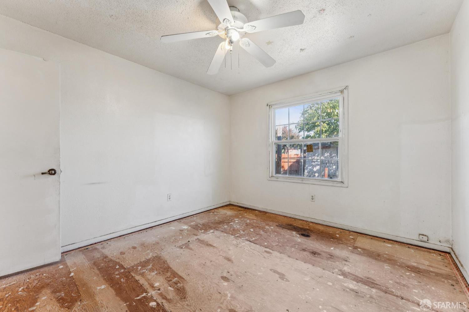 Detail Gallery Image 32 of 42 For 220 Louvaine Ave, Oakland,  CA 94603 - 2 Beds | 1 Baths