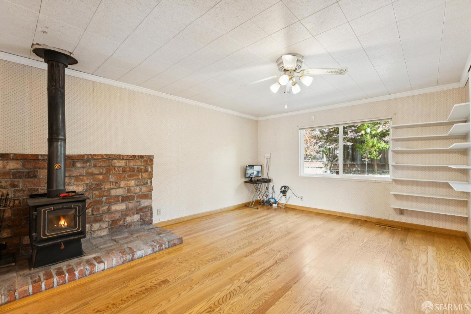 Detail Gallery Image 20 of 86 For 2 Beaumont Ct, Lafayette,  CA 94549 - 6 Beds | 3/1 Baths