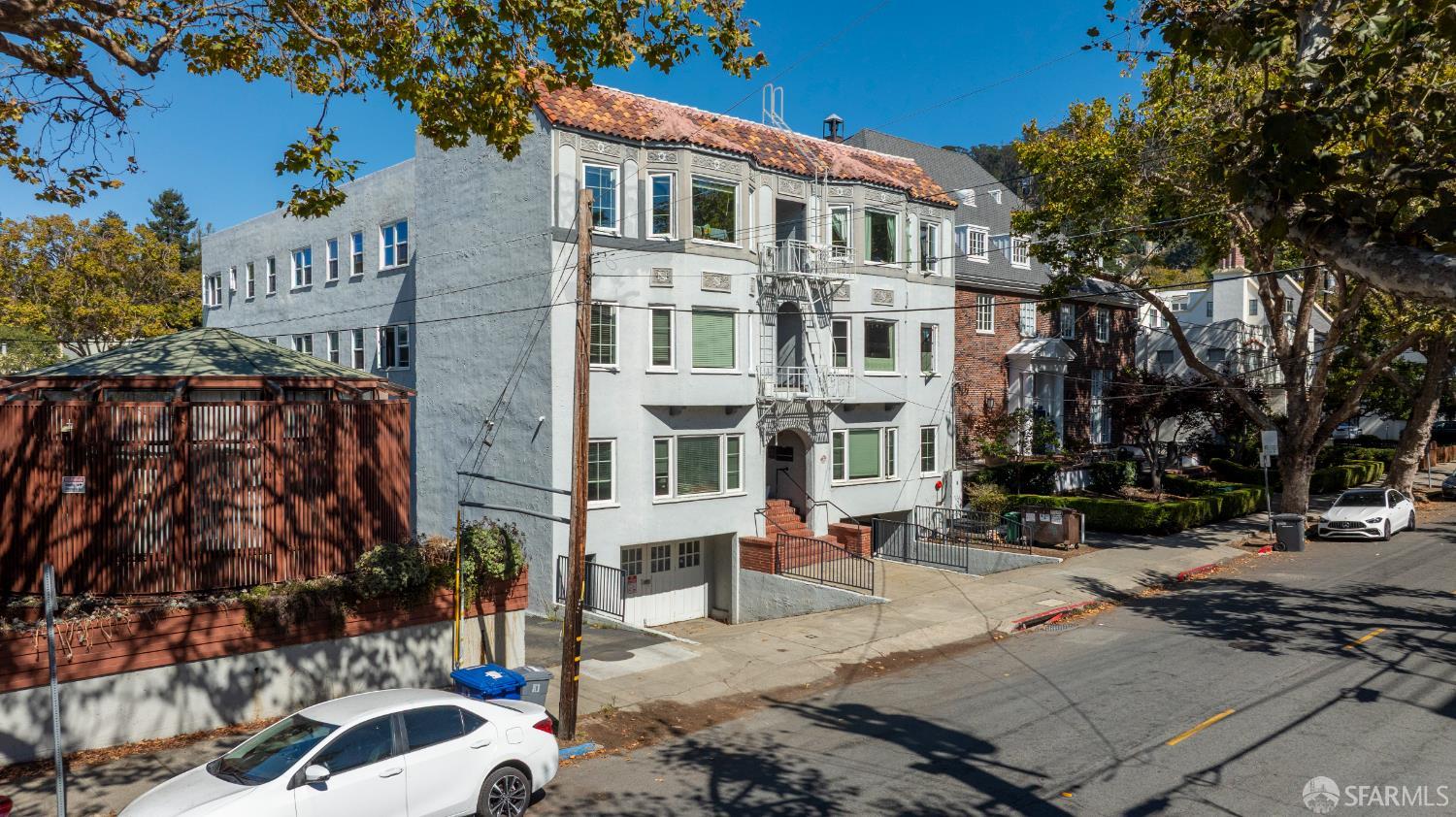 Detail Gallery Image 15 of 36 For 2451 Le Conte Ave, Berkeley,  CA 94709 - – Beds | – Baths